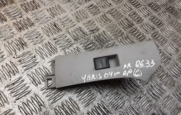 Toyota Yaris Electric window control switch 742310D090