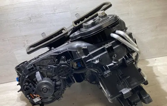 Skoda Octavia Mk3 (5E) Interior heater climate box assembly 5Q1816005AK 93220517