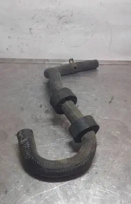 Engine coolant pipe/hose