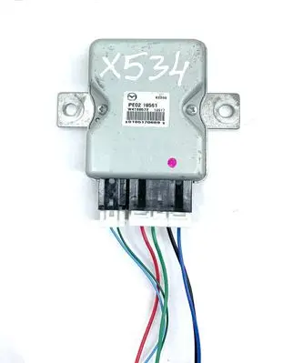 Mazda 3 II Fuel injection pump control unit/module PE0218561