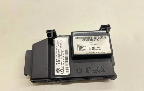 Volkswagen Tiguan Other control units/modules 1K6919879