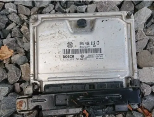 Skoda Fabia Mk2 (5J) Engine control unit/module 045906019CD