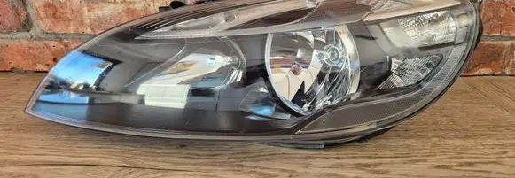 Volvo V40 Headlight/headlamp 31283326