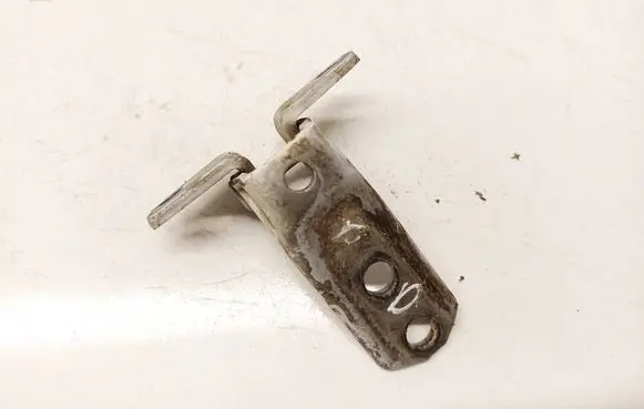 Mitsubishi Outlander Front door upper hinge 