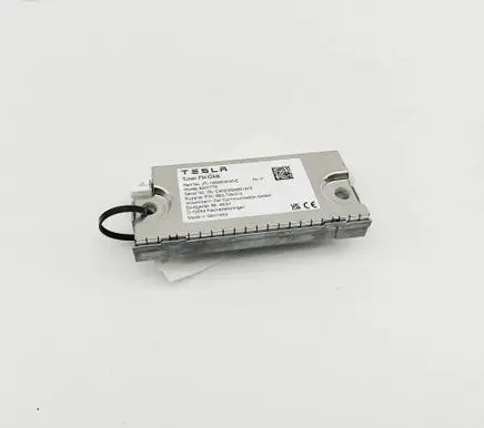 Tesla Model 3 Highland Aerial antenna amplifier 185281800E