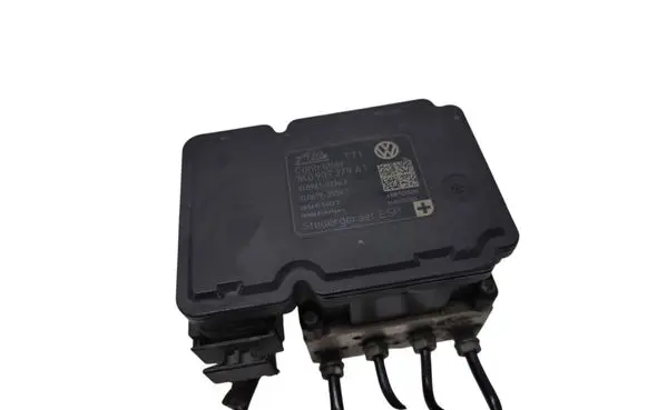 Volkswagen Golf VI ABS Pump 1K0907379AT 1K0614517CE 10096103363