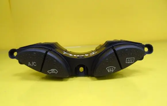 Ford Focus Windscreen/window heater switch 98AG19A945CH