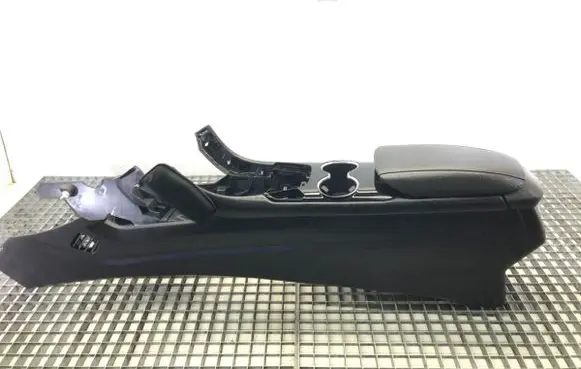 Ford Mondeo MK V Center console 