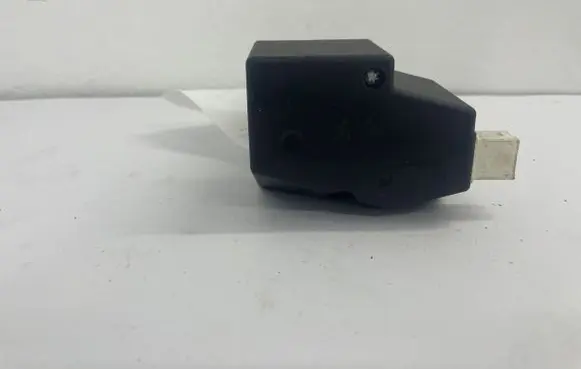 Peugeot 2008 I Ignition lock 9815905380