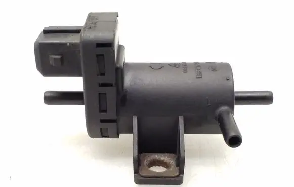 Nissan Qashqai Turbo solenoid valve 8200762597