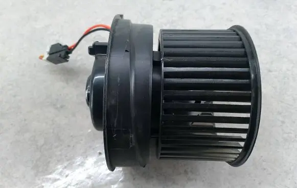Nissan Qashqai+2 Heater fan/blower 