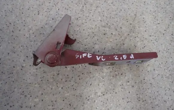 Hyundai Santa Fe Engine bonnet/hood hinges 