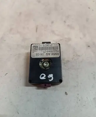 BMW 5 E60 E61 Aerial antenna amplifier 6932644