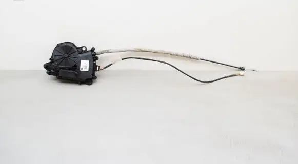 BMW iX3 G08 Tailgate/trunk/boot lift motor 7383561