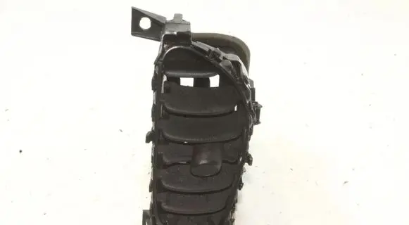 Nissan Juke I F15 Dashboard air vent grill cover trim 687501KE0A