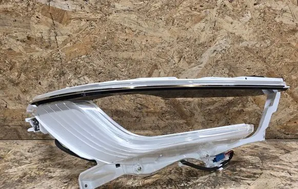 Infiniti QX80 Headlight part 
