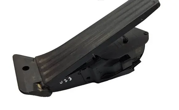 BMW X2 F39 Accelerator throttle pedal 6859999