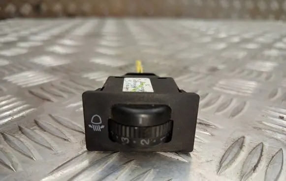 Toyota Corolla Verso AR10 Headlight level height control switch 37139 8415202021