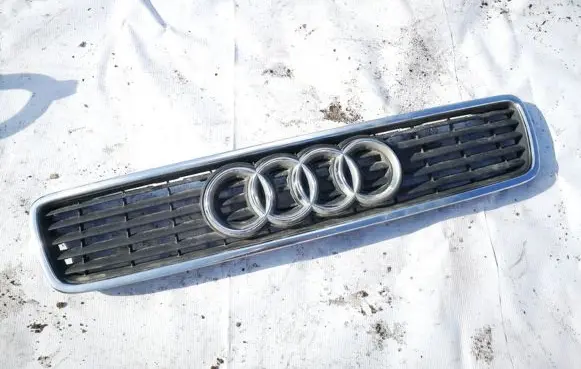 Audi A4 S4 B5 8D Front grill 8d0853651j
