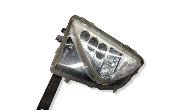 Toyota Prius (XW50) Front fog light 
