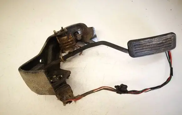 Toyota Corolla Verso E121 Accelerator throttle pedal 8928147010