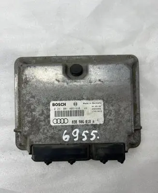 Audi A3 S3 8L Engine control unit/module 038906018A 0281001409 0281001410