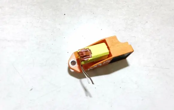 Skoda Roomster (5J) Airbag deployment crash/impact sensor 1t0909606a 48070310