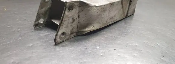 Mercedes-Benz C W204 Front bumper mounting bracket A2046201195
