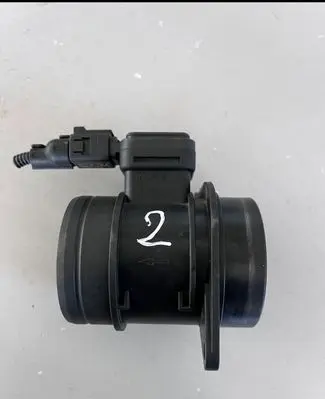 Volkswagen Golf VI Mass air flow meter 03L906461 024019272 5WK97023