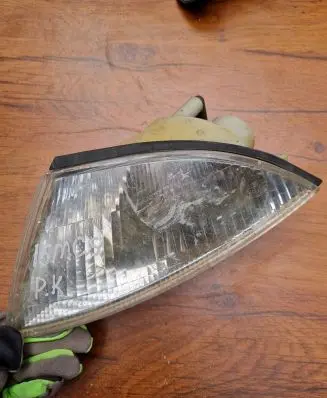 Mitsubishi Carisma Front indicator light MB952157 145733