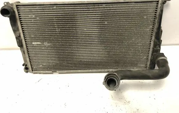 BMW 1 E81 E87 Coolant radiator 7788903