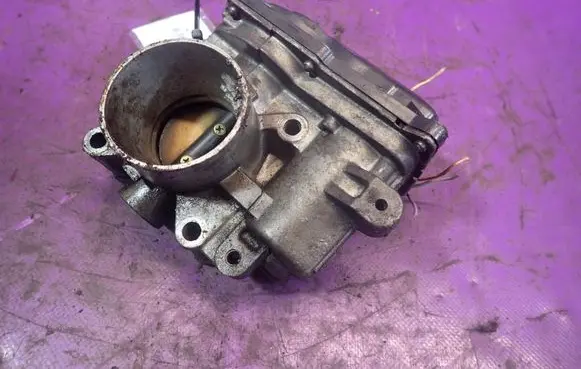 Renault Modus Throttle body valve 8200285017B
