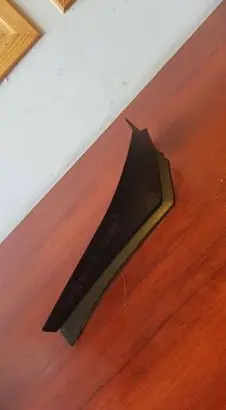 Rear/tail light trim molding