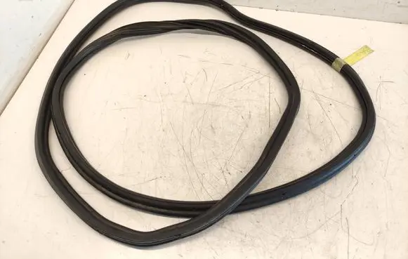 Opel Insignia A Loading door rubber seal (on body) 13333124 20969029