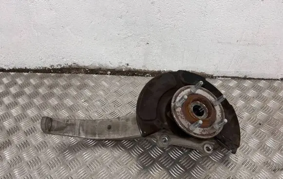 Dodge Durango III Front wheel hub