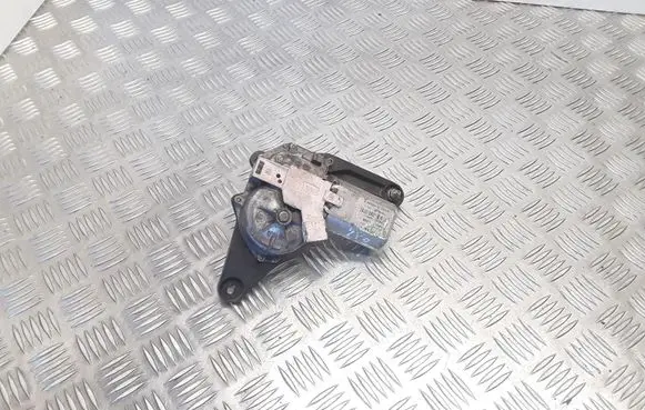 Renault Clio II Rear window wiper motor 