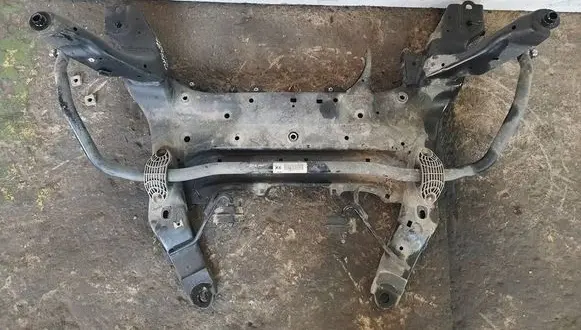Mini Cooper Countryman F60 Front axle beam 6853911
