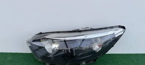 Renault Captur Headlight/headlamp 260607817R
