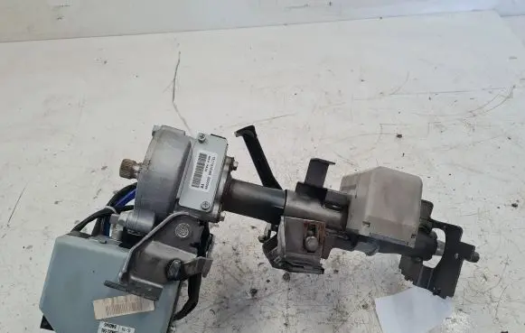 Nissan Juke I F15 Steering wheel axle BD0066