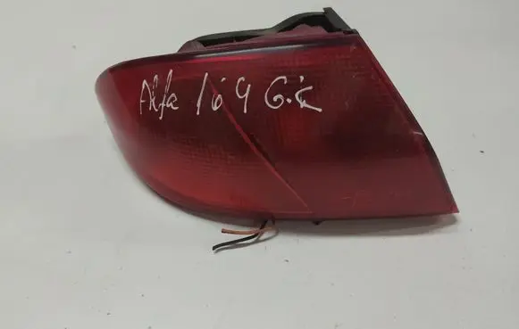 Alfa Romeo 166 Rear/tail lights
