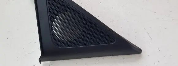 Audi Q3 8U Front door speaker cover trim 8U0035424A