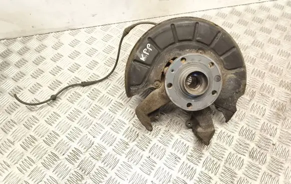 Volkswagen Caddy Front wheel hub