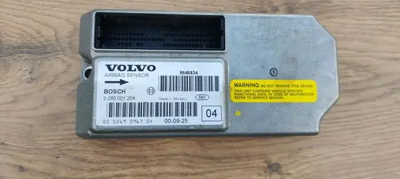 Volvo V70 Airbag control unit/module 0285001254