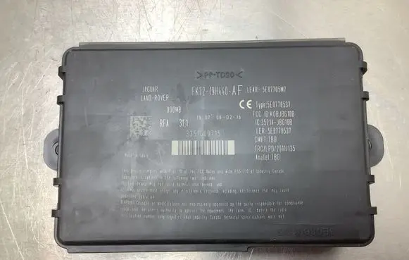 Land Rover Discovery 4 - LR4 Keyless (KESSY) go control unit/module 3E08B0105 3351609715
