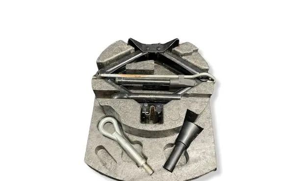 Ford Mondeo MK IV Tool set 7S7117009