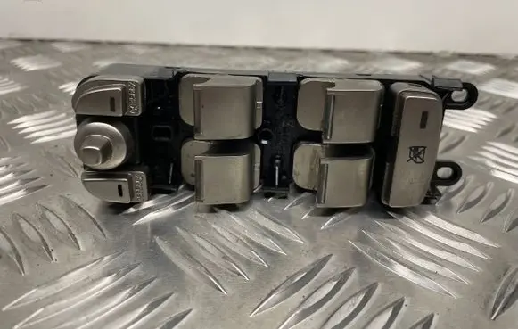 Jaguar XF X250 Electric window control switch 8X2314540AD