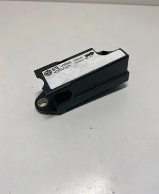 Volkswagen PASSAT B5 Airbag deployment crash/impact sensor 1J0909606N 5WK41915