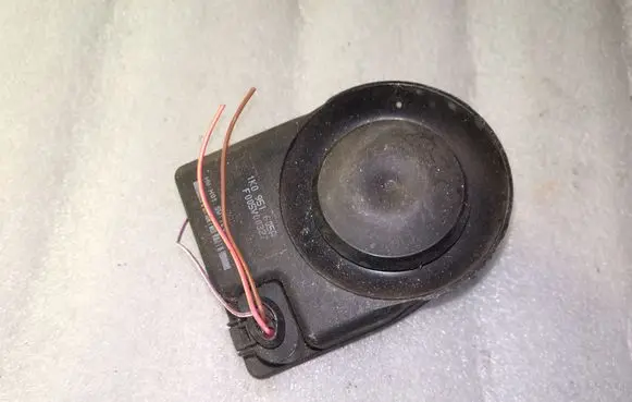 Volkswagen Golf V Alarm system siren 1K0951605A
