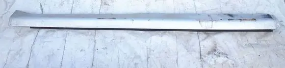 Chrysler Town & Country V Sill 1CZ97TZZAB