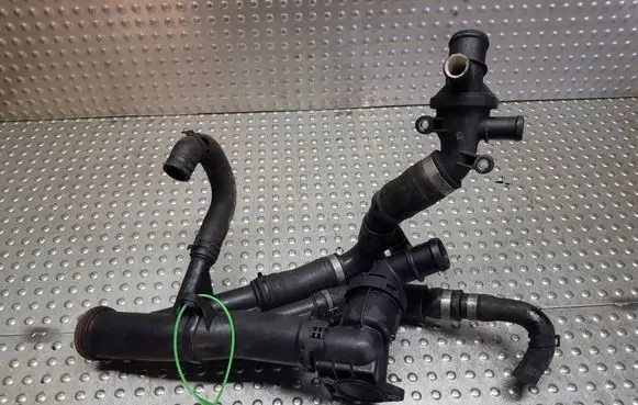 Volkswagen Transporter - Caravelle T6 Thermostat housing S27708384 04L121026L 7E0122291A